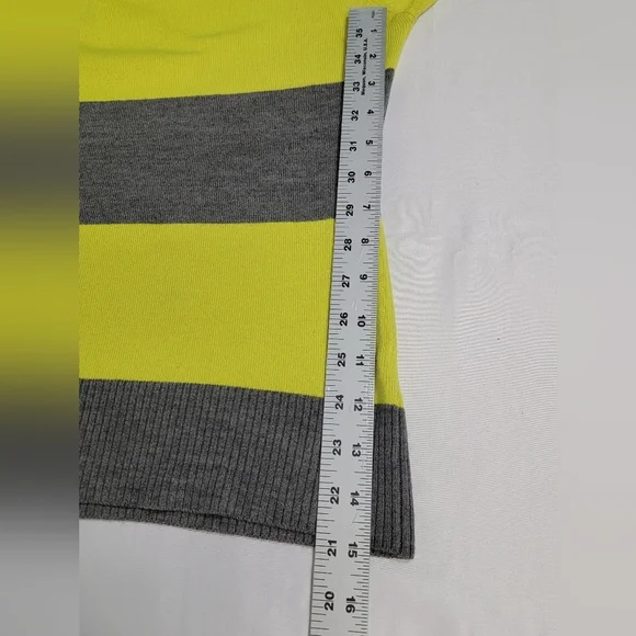 French Connection Womens Size Large Lime Green And Gray Colorblock Sweater - Picture 5 of 9